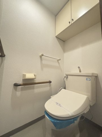 府中市宮町１丁目の賃貸マンションのトイレ