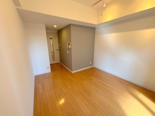 アーバンフラッツ新大阪1の洋室