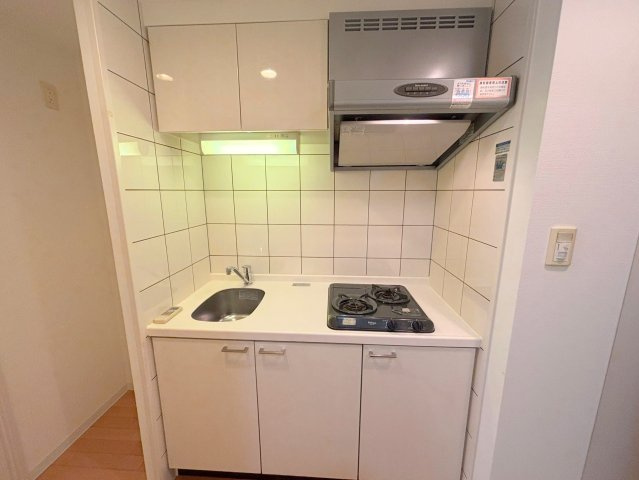 アーバンフラッツ新大阪1のキッチン