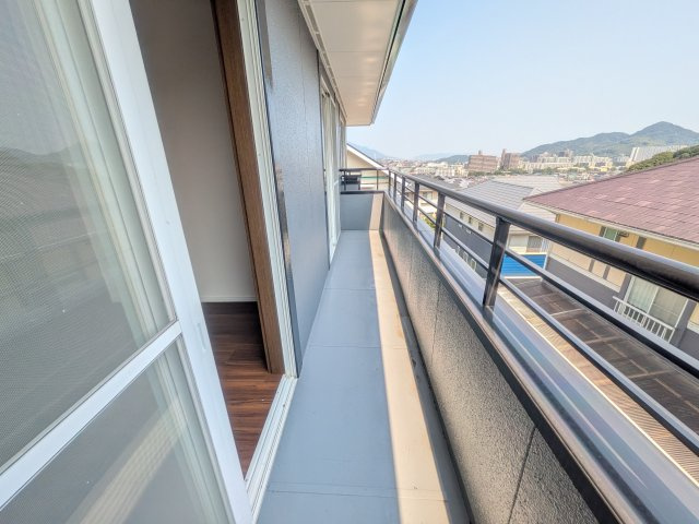志井三丁目8番12号(B-12)のバルコニー
