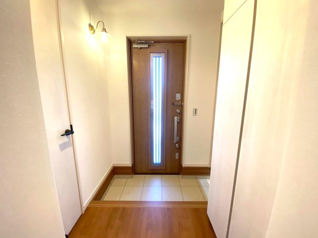 川越市安比奈新田の玄関