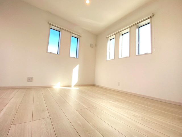 川越市安比奈新田の洋室