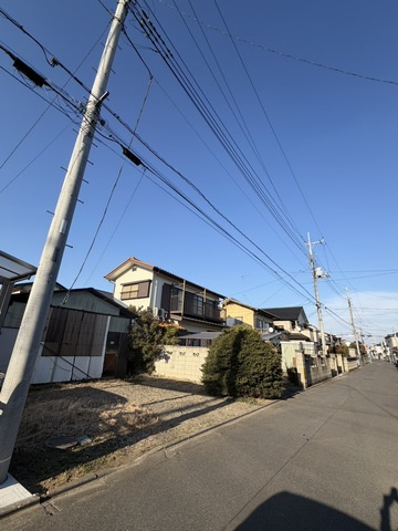 鴻巣市加美　売地の前面道路含む現地写真
