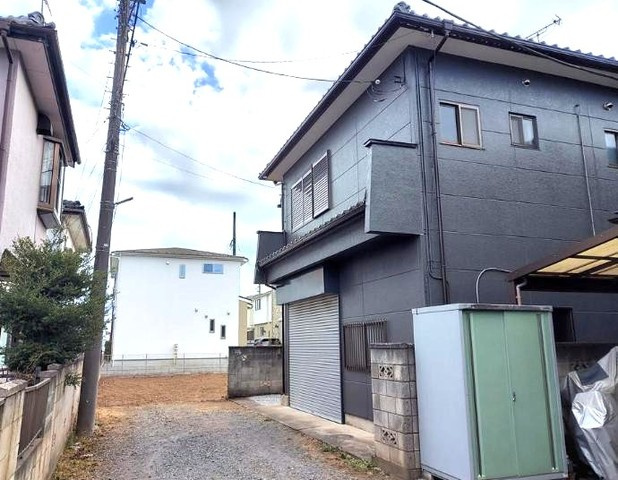 川越市岸町　中古の前面道路含む現地写真