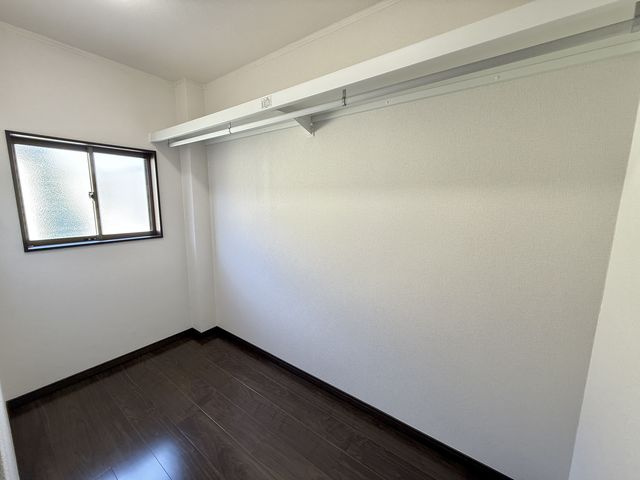 川越市岸町　中古の収納|衣裳部屋としてオススメ