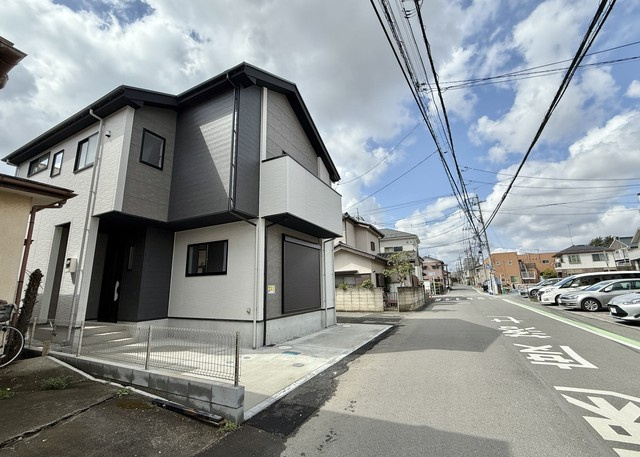 川越市小仙波町3期の前面道路含む現地写真|前面道路も広く見通しがいいです