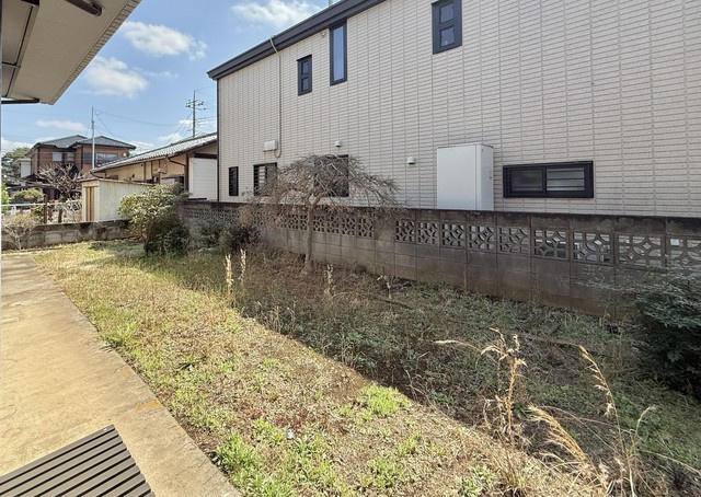 川越市かすみ野　中古の庭