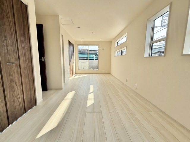 川越市岸町2丁目の洋室