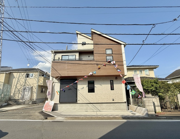 川越市岸町2丁目の前面道路含む現地写真
