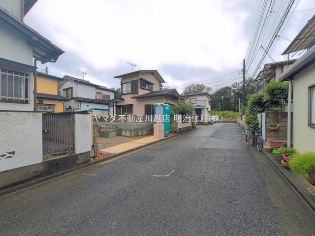 川越市南大塚6丁目の前面道路含む現地写真