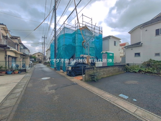 川越市大塚2丁目6番の前面道路含む現地写真