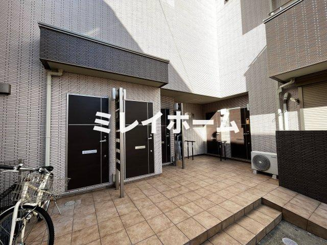 シャルールのエントランス