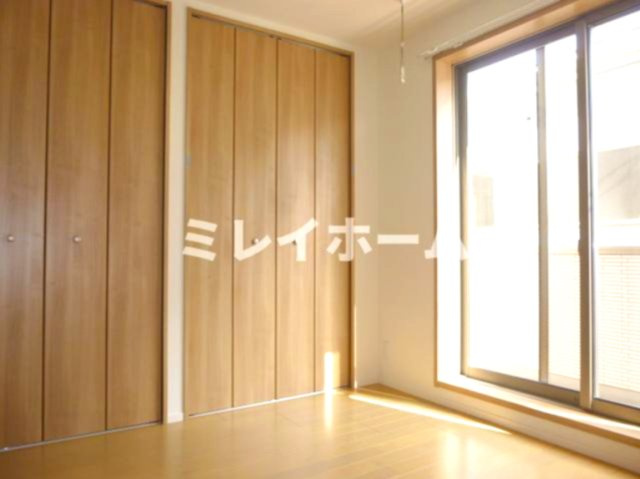 シャルールの寝室