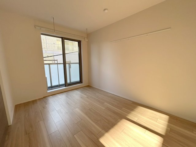 ハイツ桜丘の子供部屋|★明るいフローリングのお部屋です★