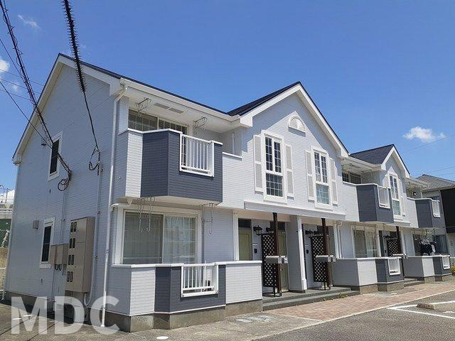徳島市八万町法花谷のアパートの外観