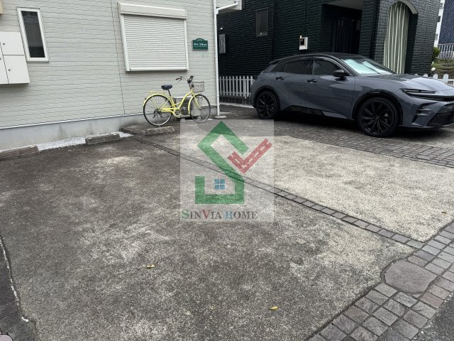 アイフラットの駐車場