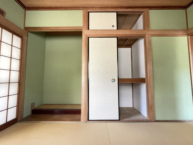 笹部２丁目　中古戸建の収納|１階和室収納
