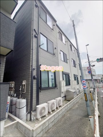 オリーブ西堀の外観