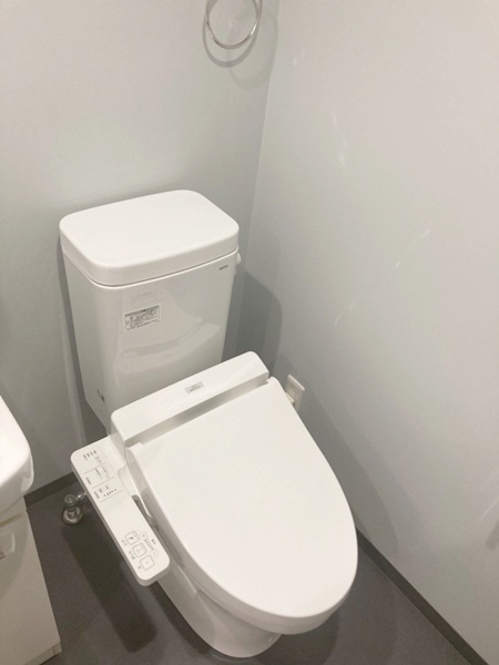 オリーブ西堀のトイレ