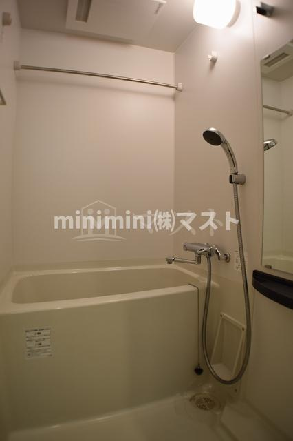 エステムプラザ難波ウエストⅡプレディアの浴室