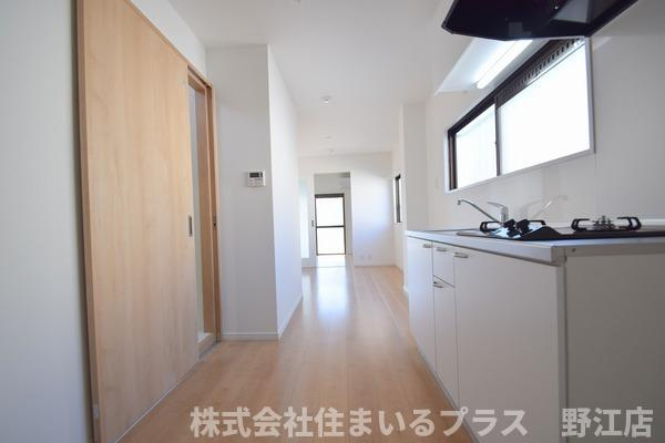 ロイヤルハイム八芳園の居間・リビング