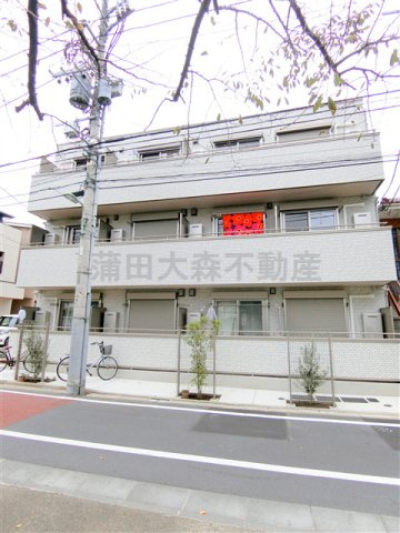 ハレルアナの外観|2018年9月築　軽量鉄骨造地上3階建て総戸数12戸　1ギガの光インターネット無料の賃貸アパート！東京都大田区蒲田本町1丁目　JR京浜東北線蒲田駅、京急本線京急蒲田駅利用可能な立地の賃貸物件