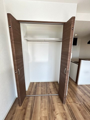 尼崎市大庄西町１丁目の賃貸マンションの収納