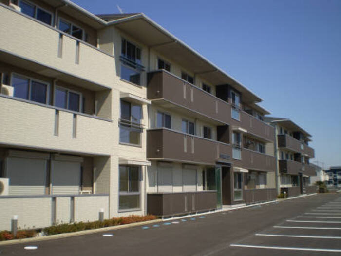ルーフハウス B