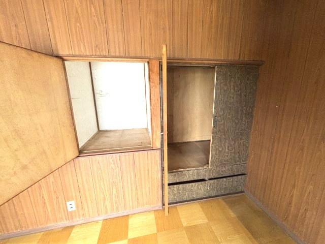 西板持町2丁目戸建の収納