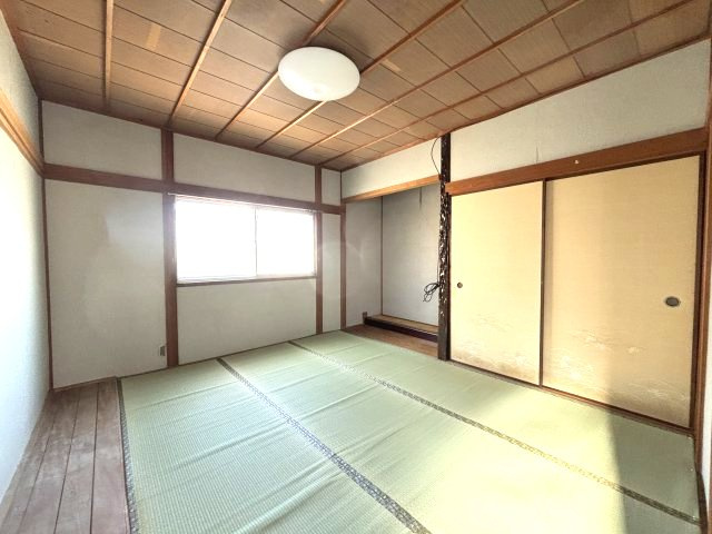 西板持町2丁目戸建の和室