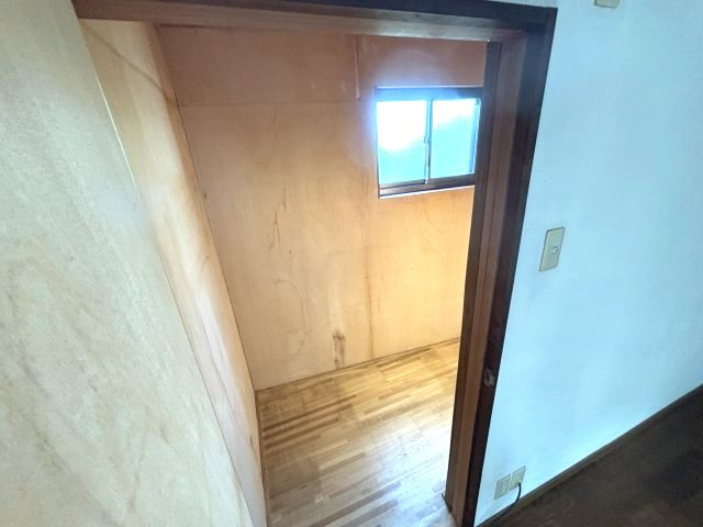 西板持町2丁目戸建の内装