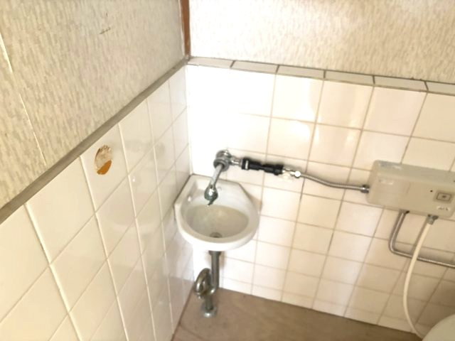 西板持町2丁目戸建の洗面所