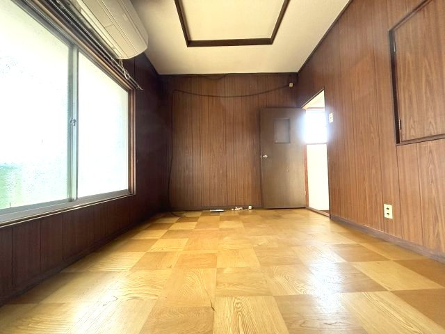 西板持町2丁目戸建のトイレ