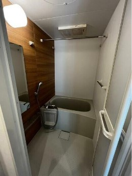 【浴室】 | コスモリード東高円寺レジデンス | 浴室乾燥機付きバス。