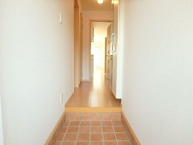 ブライトメゾンの玄関