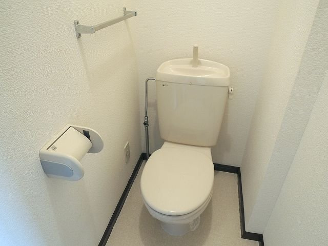 落ち着いたトイレです