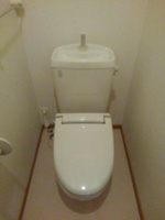 シンプルで使いやすいトイレです