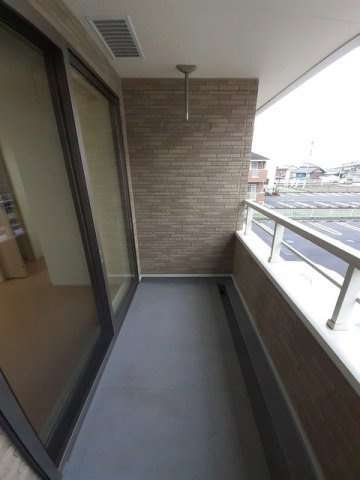 陽当たり良好なバルコニーです