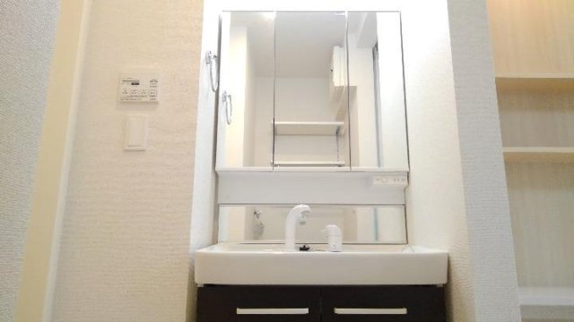 広い洗面スペース