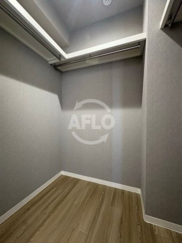 シスイル遠里小野の収納|シスイル遠里小野　ウォークインクローゼット