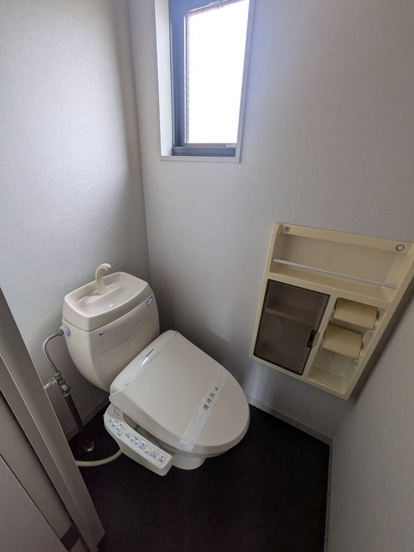 川崎市多摩区枡形５丁目のテラスのトイレ