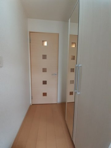 シンプルで使いやすい玄関です