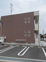 駐車場があるので、車を買う予定の方も安心です