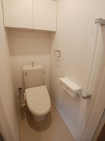 コンパクトで使いやすいトイレです