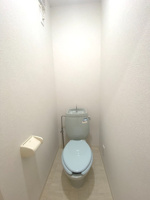 ゆったりとした空間のトイレです