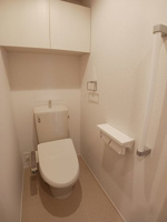 コンパクトで使いやすいトイレです