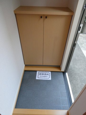 シンプルで使いやすい玄関です