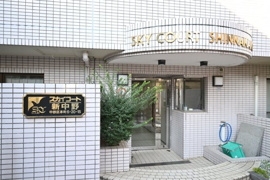 清潔なエントランスです