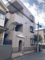 落ち着いた雰囲気の外観です