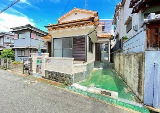 茄子作1丁目　中古一戸建て